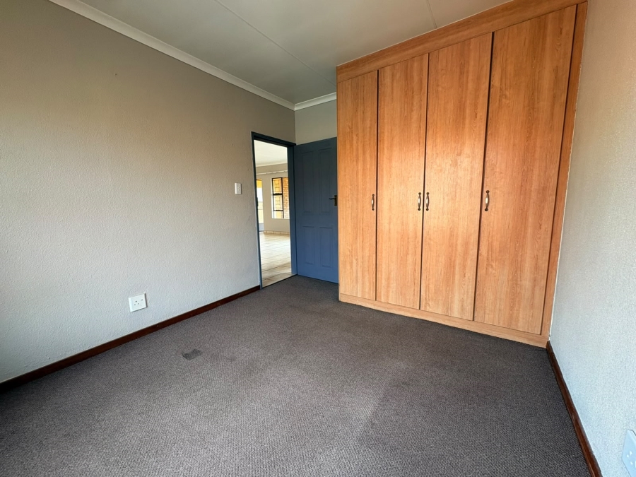 2 Bedroom Property for Sale in Vaalpark Free State